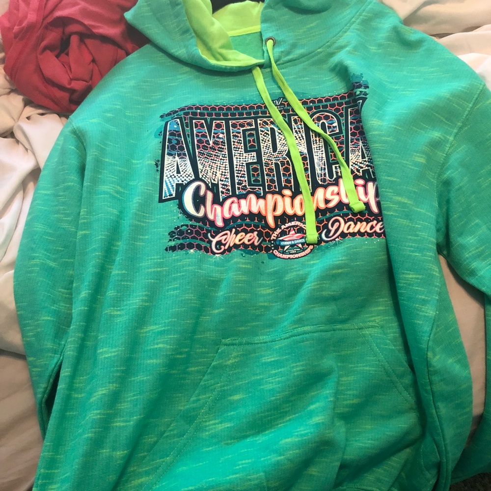 Green American royal cheer sweatshirt - Picture 2 of 2